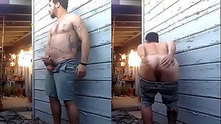 Big dick caught pissing