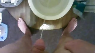 My very first pissing video ever&excl;